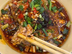 -拈签一笑黄牛肉辣卤串串