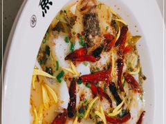 -江渔儿酸菜鱼·拔草餐厅(虎门君乐汇店)