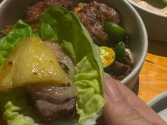 烤猪五花的配菜-SHAN山(前滩太古里店)