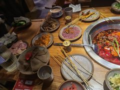 -城墙拐拐火锅(三峡广场黑金冠店)