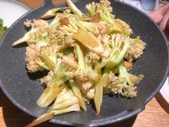 干锅花菜-平措康桑·和牛自助观景餐厅(布达拉宫店)