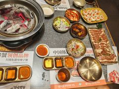 -草家酱蟹炭火烤肉店(珲春南路二店)
