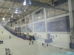 -乔波室内滑雪场