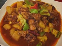 特色的大盘鸡-维吾尔餐厅(宜山路店)