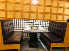 -胡须佬鸡煲四季火锅店(石厦西村直营店)