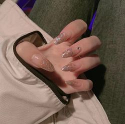-CM.Nail美甲美睫
