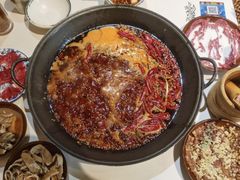-卤校长老火锅(杨家坪直营店)