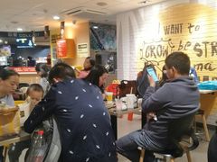 等位区-麦当劳(武汉火车站店)