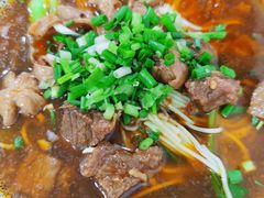 -胥佳烧鸡公牛肉面馆
