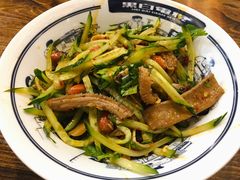 小碗卤牛杂-黑白电视长沙小吃(悦汇城店)