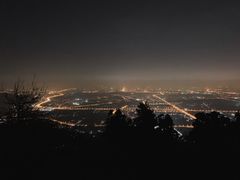 -鬼笑石后山停车场