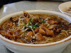 小鸡炖蘑菇-黄家饺子东北特色菜馆(湖滨商业街店)