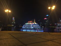 -黄浦江游览十六铺3号码头网红自助餐