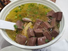 -月亮房·白斩鸡(娄山关路店)