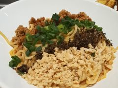 宜宾燃面-峨嵋小镇·川菜(勒泰中心店)
