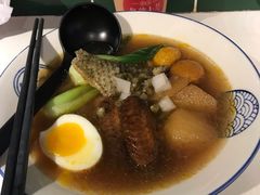 鲜炸鱼皮-無牌小范·香港明星美食