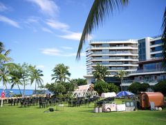 -JW万豪厨房餐厅·滨海草坪烧烤·海鲜·海景(三亚绿发山海天JW万豪酒店)