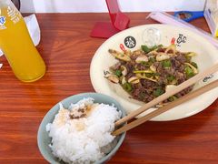 -何永光123鲜牛肉馆(1号店)