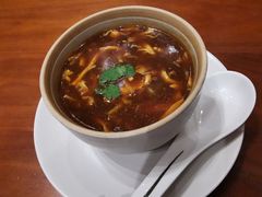 海鲜酸辣汤-君悦酒店·1881·北京烤鸭