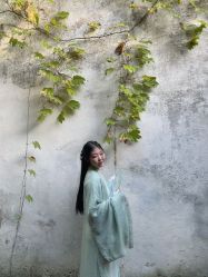 -一揽芳华汉服旗袍体验馆(拙政园店)