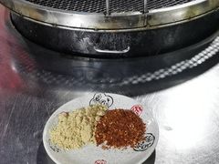 -小辣椒汤锅烧烤(温泉南街店)
