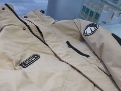 -福奈特洗衣·洗鞋·奢侈品护理 (闵行龙湖天街店)