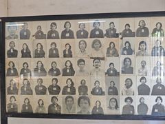 -吐斯廉屠杀博物馆