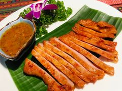 猪颈肉-忘忧草融合私房菜(红鼎国际店)