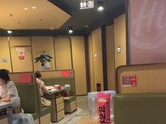 -海底捞火锅(宝龙广场夜宵主题店)