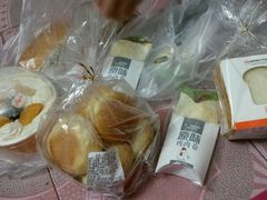 -华荣西饼屋(永护店)