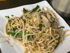 XO酱爆六合菜-我去·春饼文化主题餐厅(国定路总店)