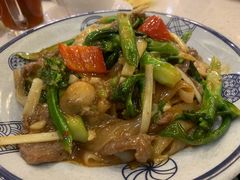 湿炒牛河-明记港式烧腊茶餐厅(下沙店)