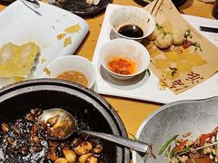 -海派美食·家宴海鲜青岛菜·石锅鲽鱼头(东方城店)