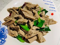 黑腐竹拌芥蓝-雲蜀龙阁·金牌水煮鱼(方庄店)