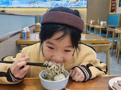 -伊京轩兰州牛肉面(闹市口店)