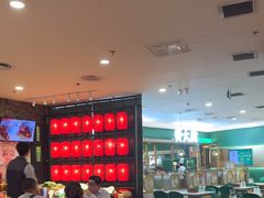 -吃饭皇帝大土家民族菜(正大广场店)