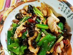 -鲤鱼塘农家山庄