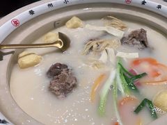 -小乌猪·金华筒骨煲(永盛购物广场店)