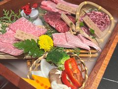 -山川小町·极番烧肉(新地假日广场店)
