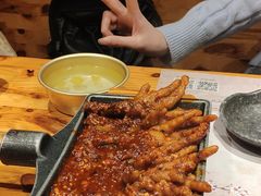 火辣鸡爪-恩你小木屋米酒店(莱山店)