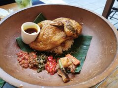 烤鸡-Naughty Nuri’s Phuket