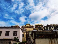 -噶丹松赞林寺