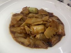 葱烧蹄筋-闫府私房菜·老字号(恒隆店)