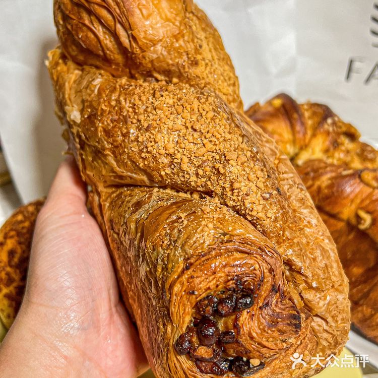 火爆魔都的面包店今天终于在南京排到啦