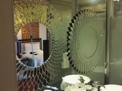 -喜鹊愉家酒店(郑州曼哈顿博览中心地铁站店)