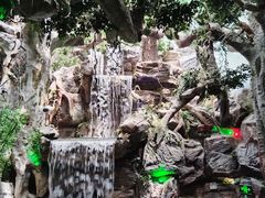 -多彩贵州城极地海洋世界