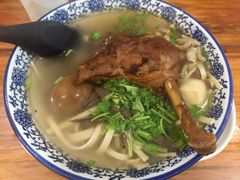 -叶新小吃店(来凤小区总店)