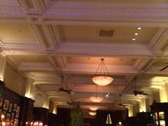 华尔道夫酒店廊吧-LONG BAR 廊吧(外滩华尔道夫酒店)