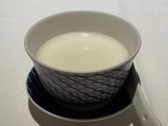 芝麻糊雙皮奶-炳胜私厨(万象前海店)