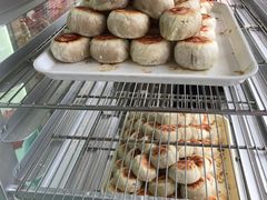 鲜肉月饼-长发西饼(临顿路店)